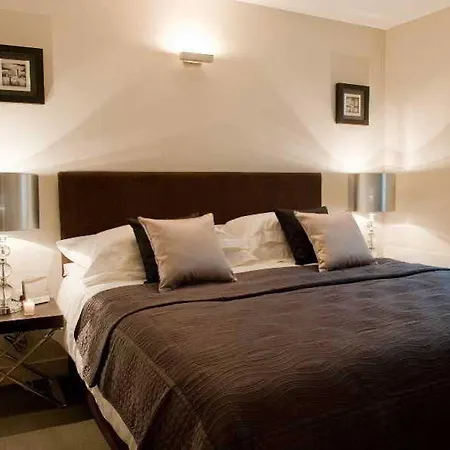 The Writers Serviced Apartments